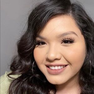 Meet your Posher, Joseline